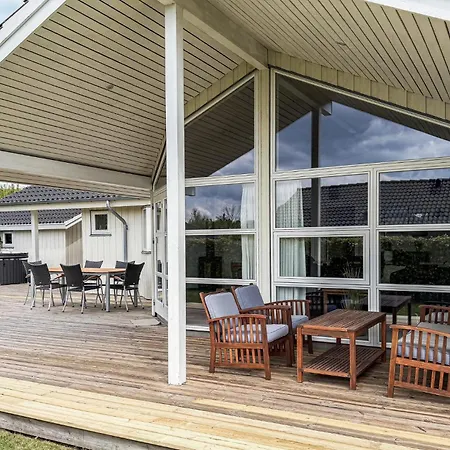 Holiday home Hoelgardvej *