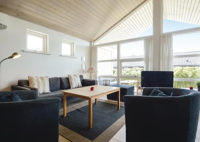 Holiday home Hoelgardvej